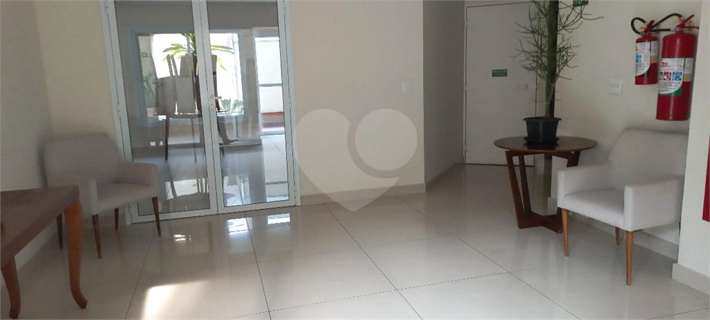 Apartamento com sacada - metrô Tucuruvi - NOVO