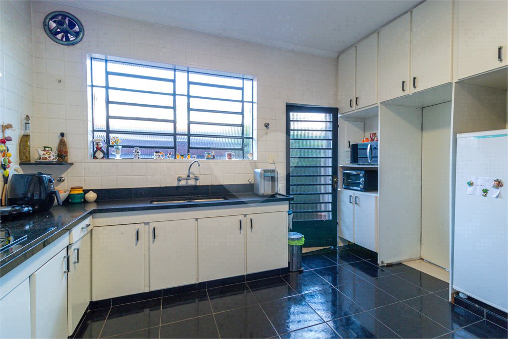 Casa à venda com 3 suítes em Chácara Monte Alegre, São Paulo, SP