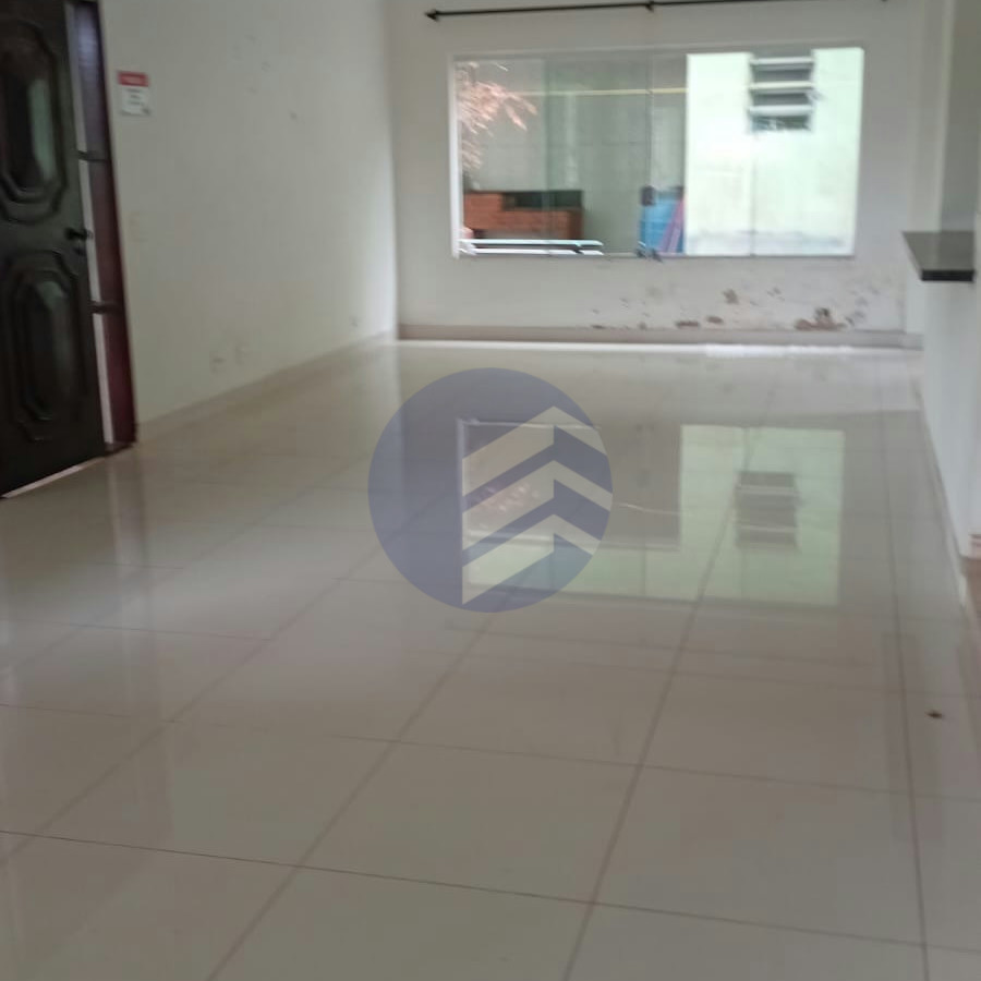 Sobrado residencial/comercial para alugar com 4 quartos, sendo 1 suíte, em Parque Ipê, São Paulo - SP