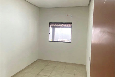 Casa à venda com 2 quartos, sendo 1 suíte,  em Nazaré, Balsas, MA