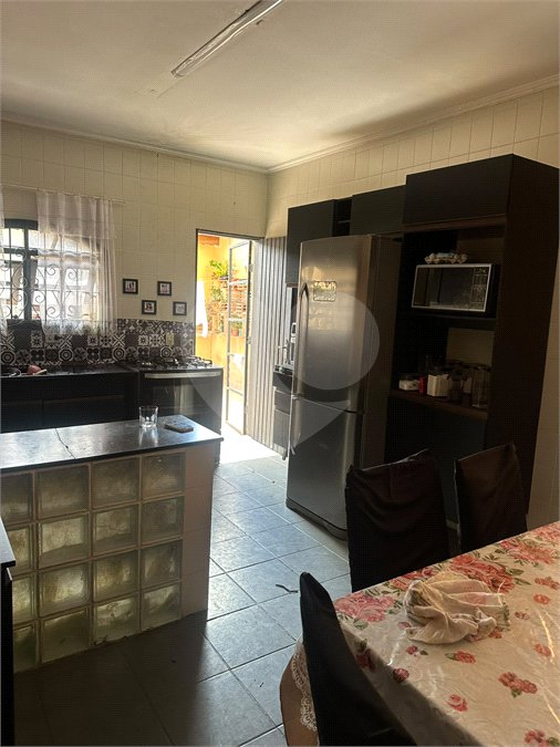 Sobrado com 4 Quartos à venda, 250m² - Jardim Líbano