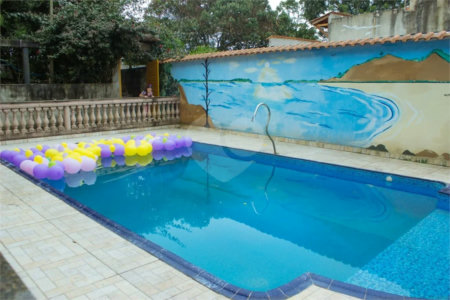 Chácara com 750m² , 4 dormitórios , sendo 1 suíte , 50 vagas , à venda em Santo André.