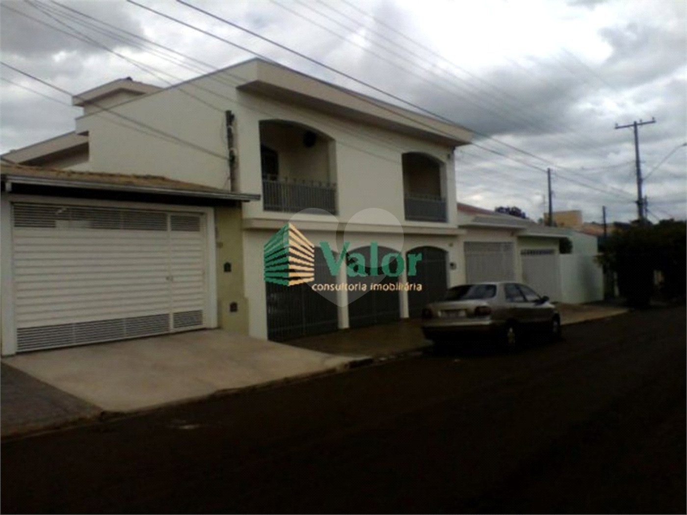 Casa Residencial Portal do Sol á venda.