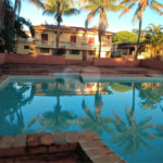 Casa Térrea com 3 dormitórios, sendo 1 suíte.