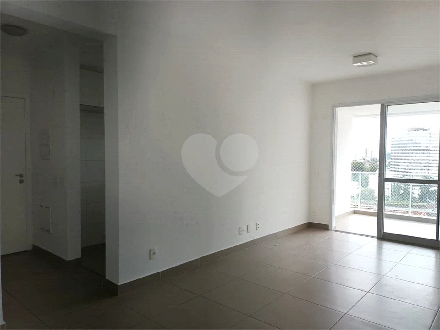 APARTAMENTO PARAÇAÇÃO COM 3 DORMITÓRIOS E 2 VAGAS DE GARGEM NA VILA ANASTÁCIO