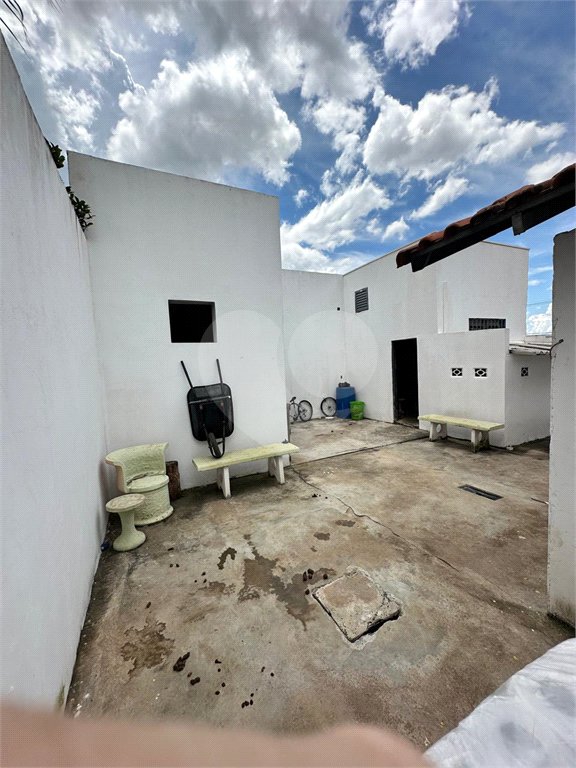 Casa à venda de 02 dormitórios, em São Carlos