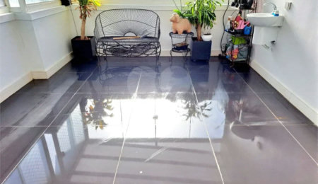 Apartamento à venda com 3 quartos, sendo 1 suíte,  em Moema, São Paulo, SP