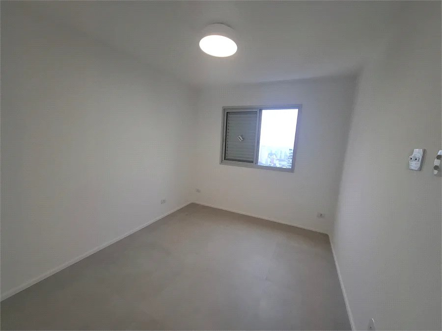 Apartamento à venda 107m² reformado com 2 quartos, sendo 1 suíte no Morumbi