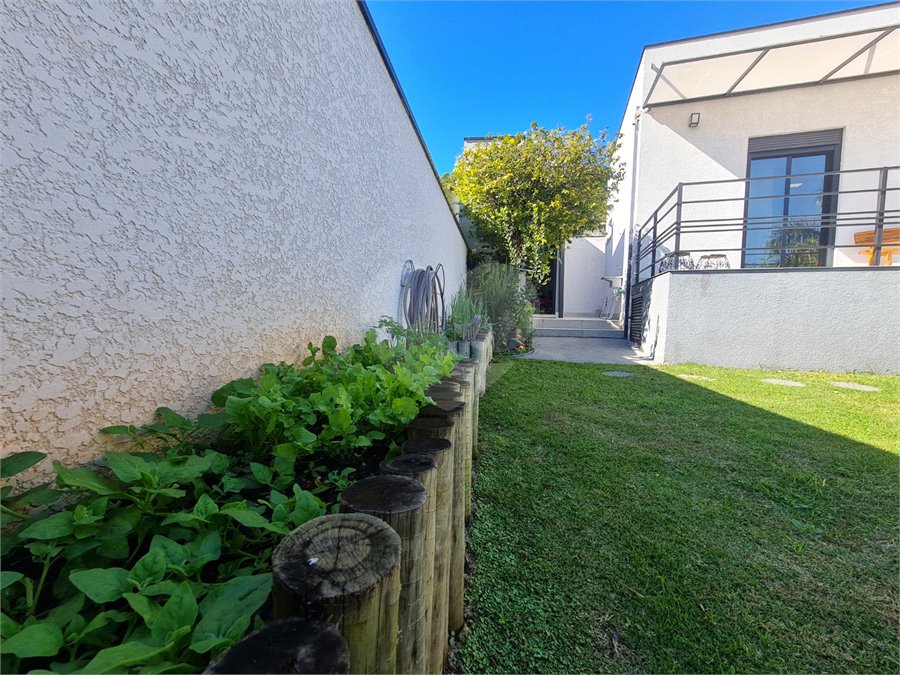 Casa com 4 dormitórios à venda, 214 m² por R$ 1.890.000 - Parque Arco Iris - Atibaia/SP
