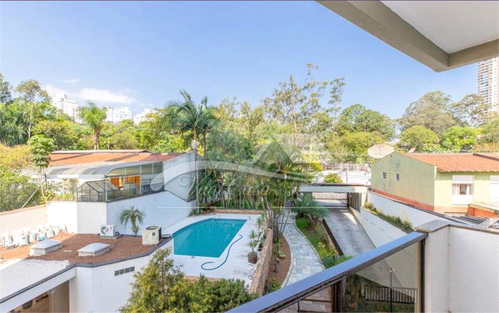 Apartamento na Mooca com 244 metros