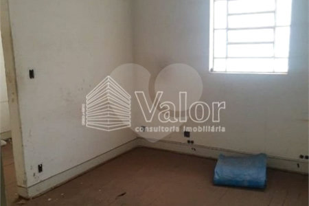 Casa Térrea com 2 dormitórios.