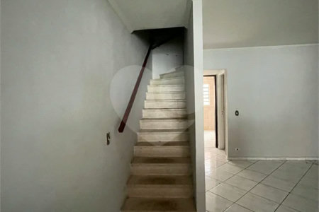 Casa com 125m², 2 dormitórios, 1 vaga, à venda na Vila Harmonia em Guarulhos.