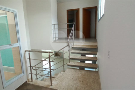 Casa à venda com 3 suítes em Santa Isabel, Louveira, SP