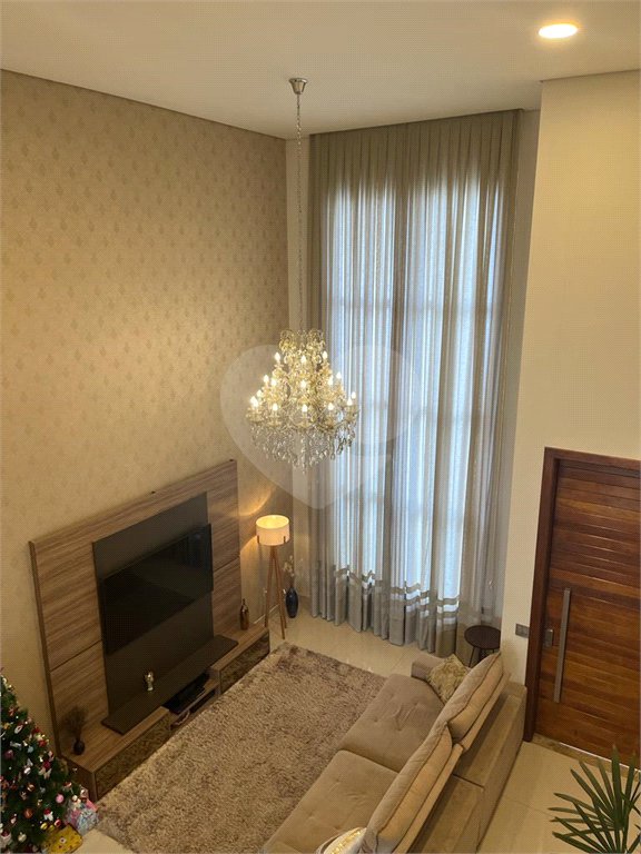 Casa em Condomínio - Jardim Residencial Alto de Itaici!