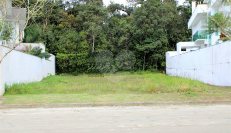 Terreno à venda com 1 suíte em Riviera de São Lourenço, Bertioga, SP