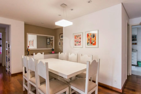 APARTAMENTO COM 118 m², TRÊS SUITES E VARANDA GOURMET - Campo Belo
