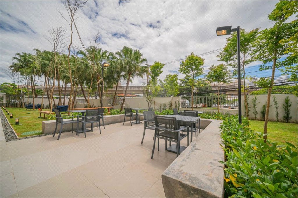 Apartamento com varanda à venda no Panamby