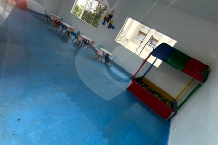 Oportunidade Única no Monte dos Pinheiros – Um lar completo esperando por você