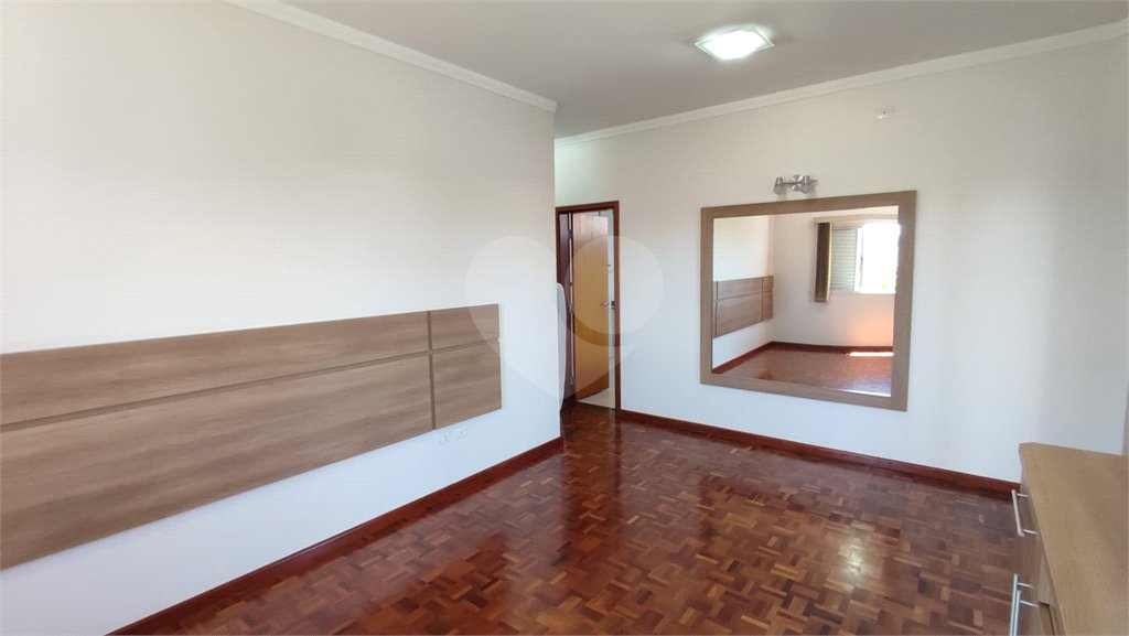 Casa à Venda de 5 dormitórios em São Carlos, no Residencial Eldorado