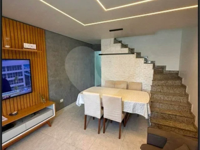 Casa à venda com 3 quartos, sendo 1 suíte,  no condomínio Residencial Araguaia, São Paulo - SP