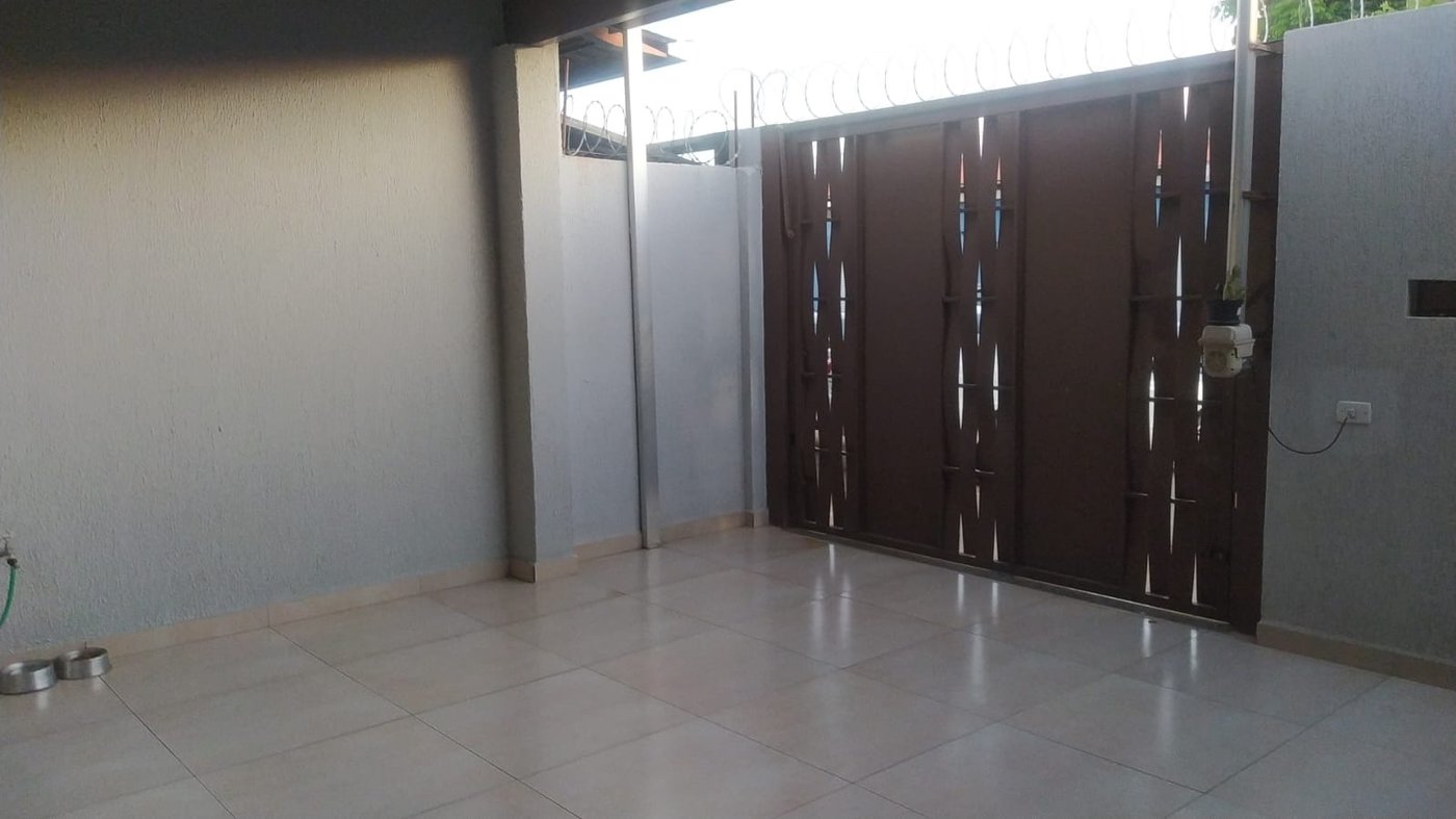 Casa à venda com 2 quartos em Jardim Paranapunga, Três Lagoas, MS