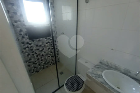 Casa com 100m², 3 dormitórios, 2 vagas, à venda no bairro da Penha.