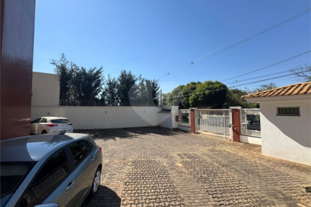 Apartamento de 2 Dormitórios á venda, no Parque Santa Marta em São Carlos.