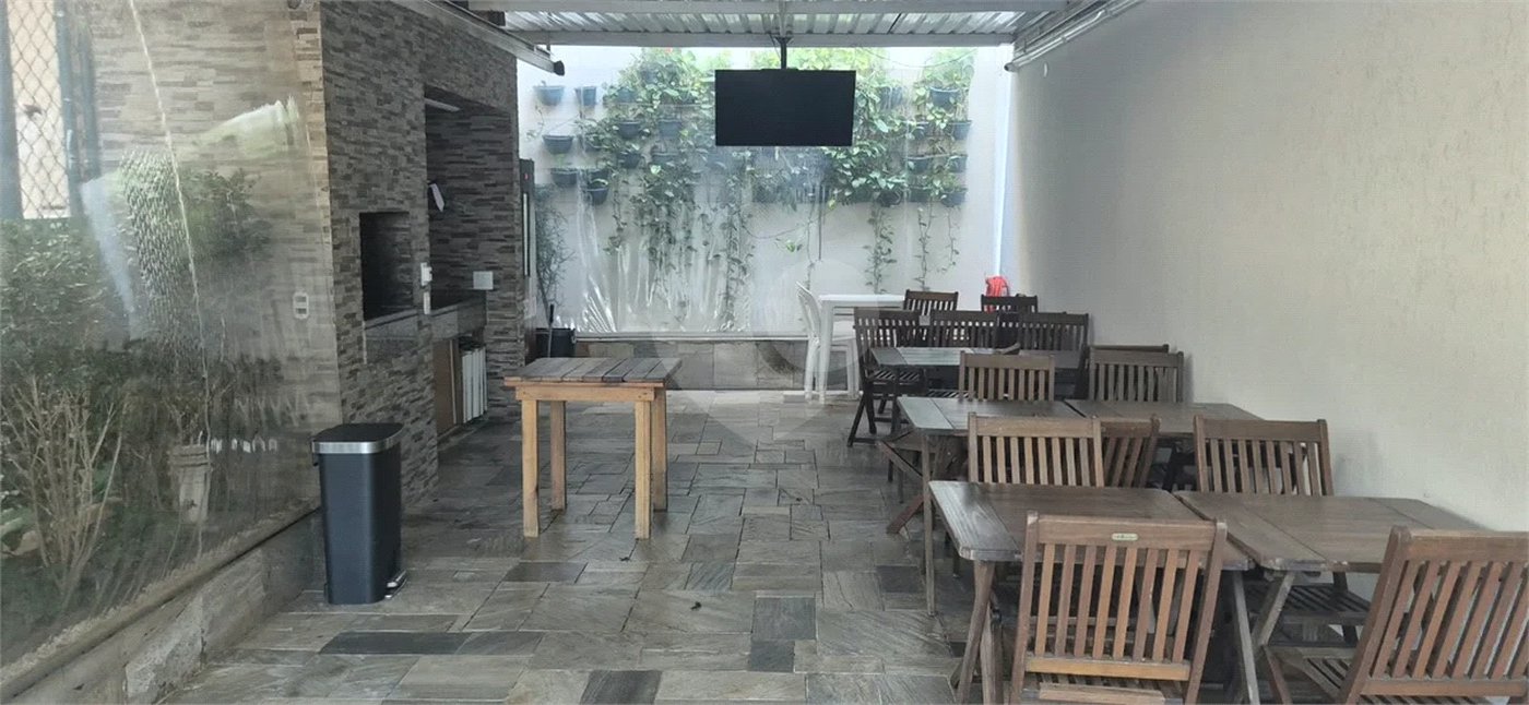 Apartamento à venda com 3 quartos, sendo 1 suíte, em Alto da Boa Vista, São Paulo, SP