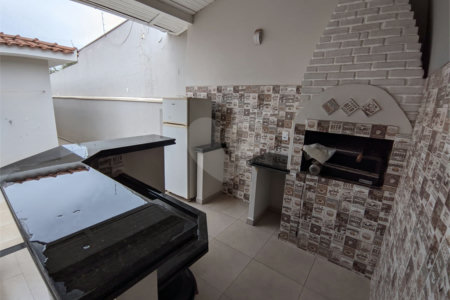 Casa com 3 dormitórios no Jardim Nova Santa Paula