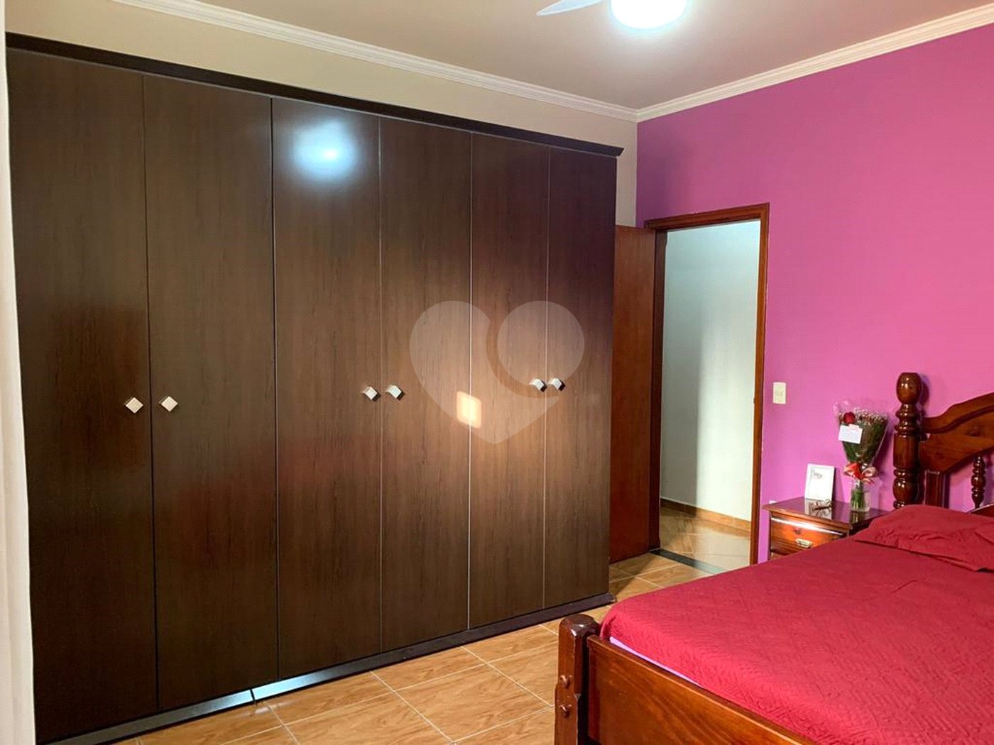 Casa à venda com 4 quartos, sendo 1 suíte, em Jardim Cruzeiro do Sul, São Carlos, SP