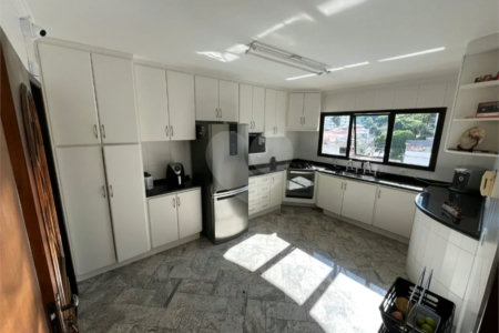 Sobrado Á Venda com 3 Suítes - Jardim Anália Franco - São Paulo - SP