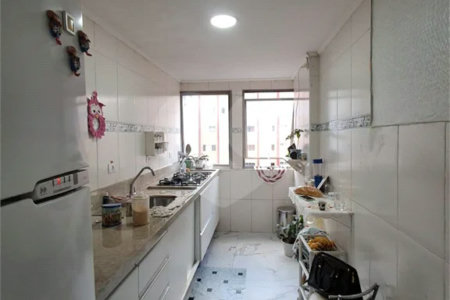 Apartamento à venda com 60m² e possibilidade de 2 dormitórios