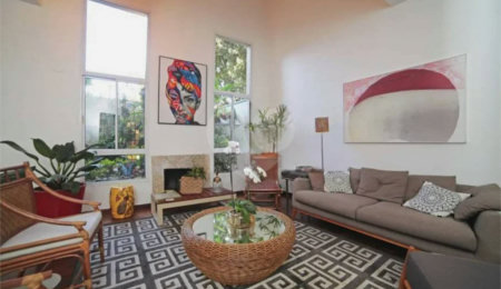 Casa à venda ou para alugar com 5 quartos, sendo 3 suítes,  no condomínio Villa Florida, São Paulo - SP