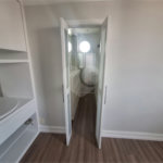 Apartamento para locação com 2 dormitórios, sendo 1 suíte com 02 vagas, totalmente climatizado nos 3 ambientes