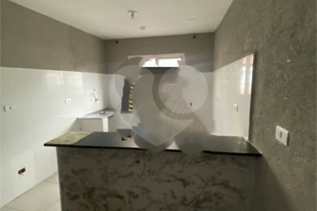 Oportunidade Única para Renda: 5 Casas em 328 m² no Bairro Saúde!