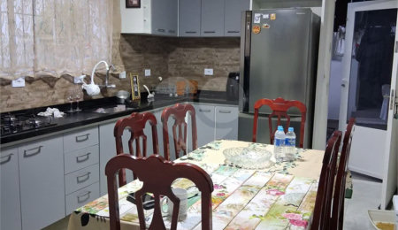 Sobrado à venda com 5 quartos em Vila Regente Feijó, São Paulo, SP