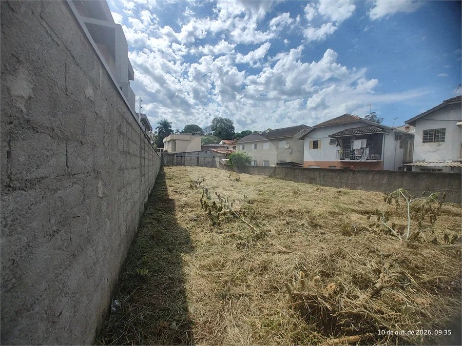 Terreno em Atibaia com 652 metros, pronto para construir no Jardim do Lago, aceita financiamento