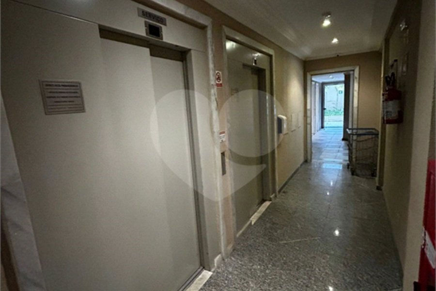 Apartamento à venda com 2 quartos, sendo 1 suíte, em Morumbi, São Paulo, SP