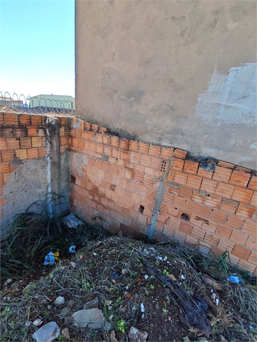 Oportunidade Comercial: Terreno de 525m² em Localização Estratégica no Parque Sissi!