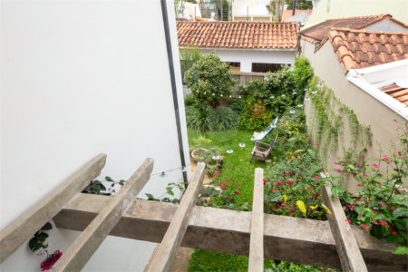 Casa à venda com 3 quartos, sendo 1 suíte, em Alto da Boa Vista, São Paulo, SP