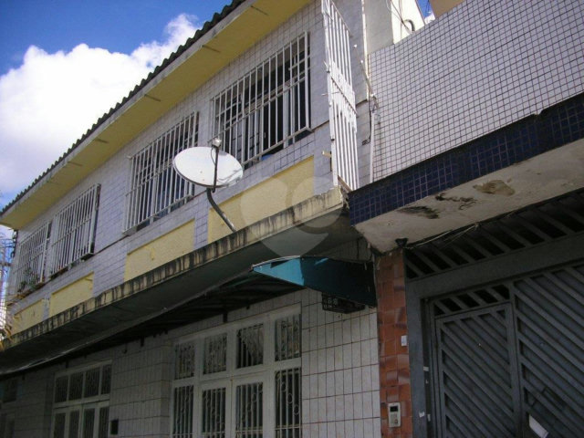 Sobrado à venda com 3 quartos em Carandiru, São Paulo, SP