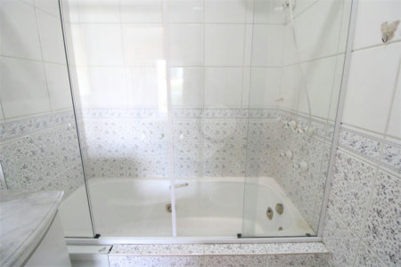 Sobrado à venda com 3 quartos, sendo 1 suíte,  em Jardim Prudência, São Paulo, SP