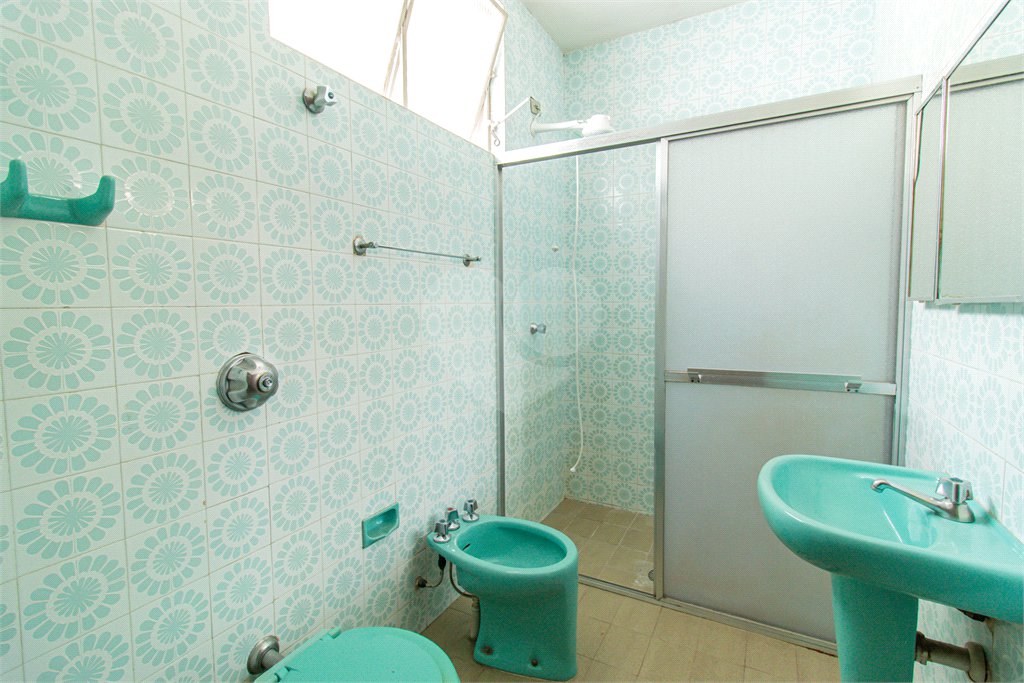 Casa à venda com 3 quartos, sendo 1 suíte, em Chácara Santo Antônio, São Paulo, SP