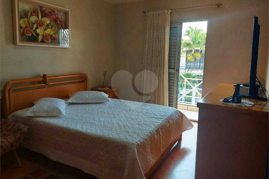 Sobrado à venda com 3 quartos, sendo 1 suíte, em Limão, São Paulo, SP