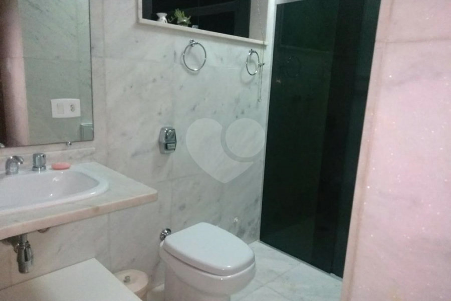 Sobrado à venda com 3 suítes em Tremembé, São Paulo, SP