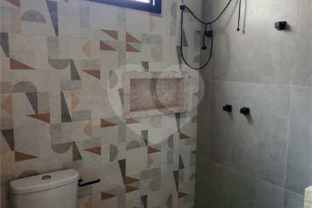 Casa à venda com 3 quartos, sendo 1 suíte, no condomínio Jd. Parque Alvorada, Araraquara - SP