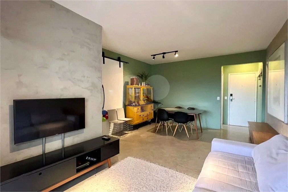 Apartamento à venda com 3 quartos, sendo 1 suíte, em Vila Madalena, São Paulo, SP