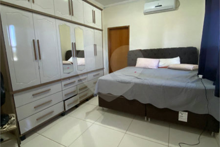 Sobrado à venda com 2 quartos, sendo 1 suíte, em Nova Tres Lagoas, Três Lagoas, MS