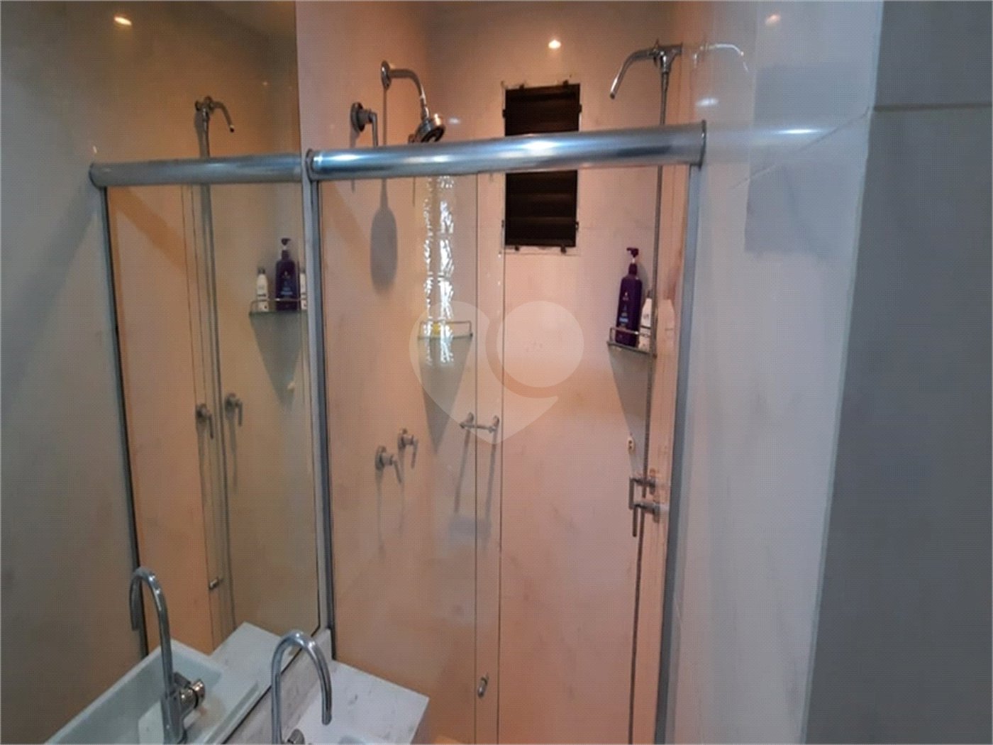 Apartamento à venda com 3 quartos, sendo 1 suíte, em Vila Paulicéia, São Paulo, SP