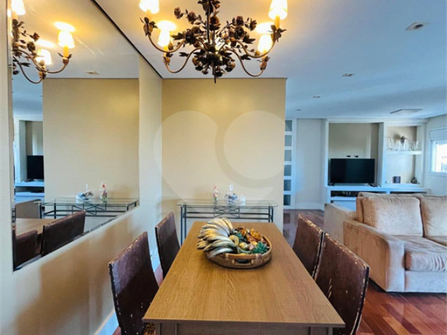 Apartamento à venda com 3 quartos, sendo 2 suítes,  em Jardim Marajoara, São Paulo, SP